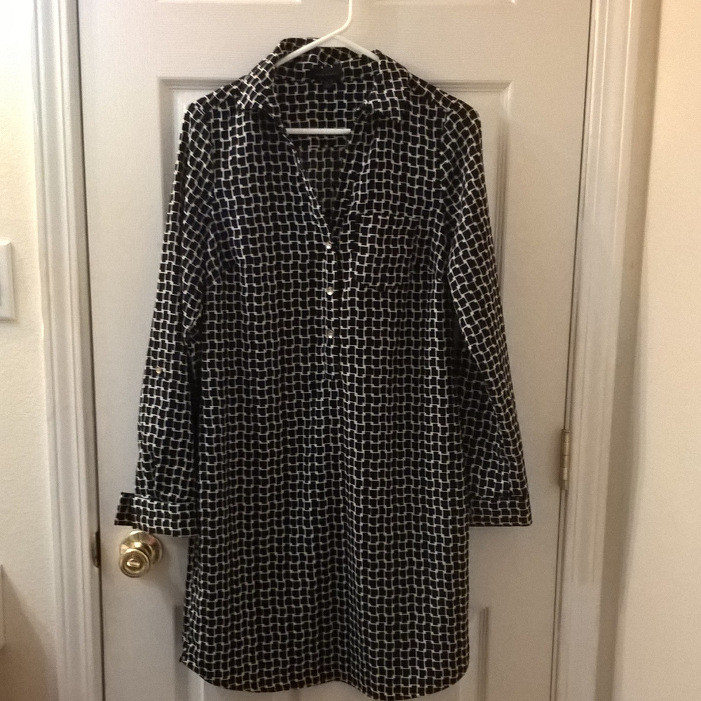 The Limited Black/White Shirtwaist Dress Small
